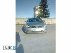 Bej Utilizat 2009 Kia Ceed Hatchback | 4.700 EUR