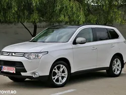 Alb Utilizat 2014 Mitsubishi Outlander Diamant Edition SUV | 9.450 EUR (Preț bun)