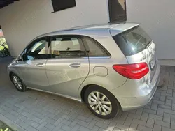 Mercedes B180