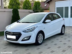 Alb Utilizat 2017 Hyundai i30 Comfort Hatchback | 8.150 EUR (Super Preț)