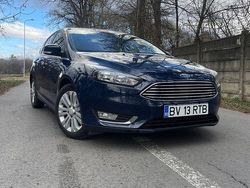 Culoarealbastru Utilizat 2015 Ford Focus | 8.800 EUR (Preț OK)