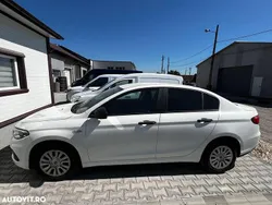 Alb Utilizat 2017 Fiat Tipo Lounge Berlinǎ | 7.260 EUR (Puțin scump)