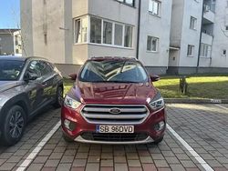 Rosu Utilizat 2019 Ford Kuga SUV | 14.990 EUR (Preț bun)