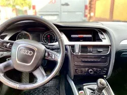Utilizat 2009 Audi A4 Berlinǎ | 5.700 EUR (Preț bun)