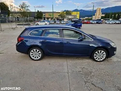 Culoarealbastru Utilizat 2012 Opel Astra Hatchback | 4.500 EUR