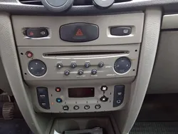 Galben Utilizat 2012 Renault Symbol II Berlinǎ | 2.500 EUR (Super Preț)