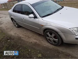 Utilizat 2002 Ford Mondeo Hatchback | 1.600 EUR (Preț bun)