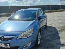 Albastru Utilizat 2010 Opel Astra Enjoy Hatchback | 3.800 EUR (Preț OK)