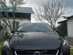 Utilizat 2016 Volvo V40 Hatchback | 8.500 EUR (Scump)