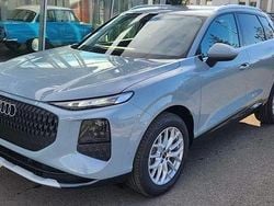 Culoaregri Nouă 2025 Audi Q3 Design SUV | 46.799 EUR