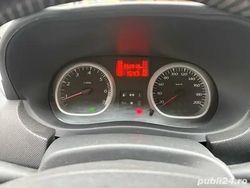 Gri Utilizat 2011 Dacia Duster SUV | 5.000 EUR (Preț OK)