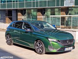 Culoareverde Utilizat 2023 Peugeot 308 Allure Hatchback | 19.500 EUR