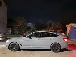 Culoaregri Utilizat 2015 BMW 325 Luxury Line Berlinǎ | 13.000 EUR