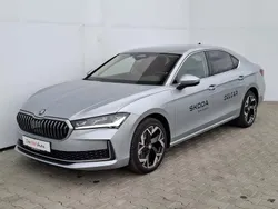 Argintiu metalic Nouă 2025 Skoda Superb Selection | 49.500 EUR