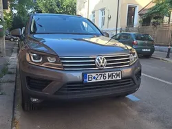 Gri Utilizat 2017 VW Touareg SUV | 19.000 EUR