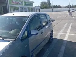 Gri Utilizat 2010 Ford C-MAX Monovolum | 2.600 EUR (Puțin scump)