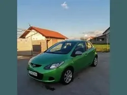 Utilizat 2008 Mazda 2 Berlinǎ | 2.300 EUR