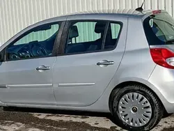 Utilizat 2010 Renault Clio II Hatchback | 2.500 EUR (Preț OK)