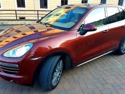 Rosu Utilizat 2013 Porsche Cayenne SUV | 23.900 EUR (Preț OK)