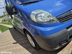 Albastru Utilizat 2009 Opel Vivaro Van | 7.550 EUR