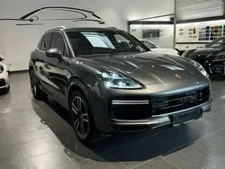 Gri Utilizat 2022 Porsche Cayenne Turbo S SUV | 133.965 EUR