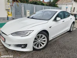 Alb Utilizat 2017 Tesla Model S Berlinǎ | 19.900 EUR