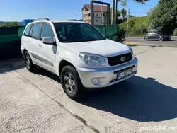 Alb Utilizat 2004 Toyota RAV4 SUV | 2.650 EUR (Preț OK)