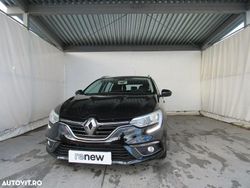 Culoarenegru Utilizat 2017 Renault Mégane GrandTour Experience Break | 10.899 EUR (Scump)
