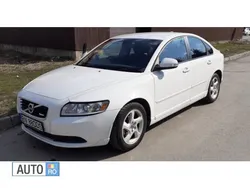 Alb Utilizat 2012 Volvo S40 R-Design Berlinǎ | 2.500 EUR