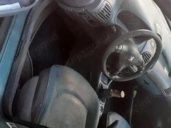 Utilizat 2000 Peugeot 206 Hatchback | 650 EUR