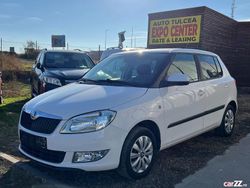 Alb Utilizat 2014 Skoda Fabia Berlinǎ | 5.390 EUR (Puțin scump)