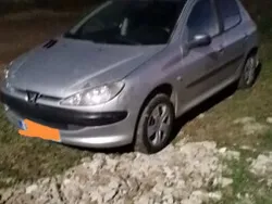 Utilizat 2004 Peugeot 206 | 3.200 EUR