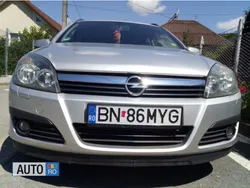 Argintiu Utilizat 2006 Opel Astra Hatchback | 3.200 EUR (Puțin scump)