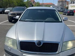 Gri Utilizat 2007 Skoda Octavia Elegance Berlinǎ | 2.800 EUR (Super Preț)