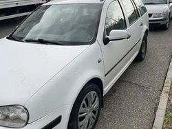 Utilizat 2001 VW Golf IV Break | 900 EUR (Preț bun)
