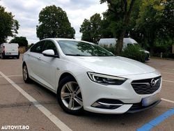 Culoarealb Utilizat 2017 Opel Insignia Berlinǎ | 9.850 EUR (Preț OK)