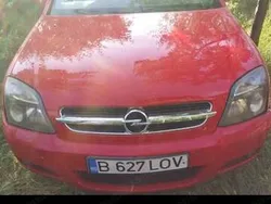 Utilizat 2004 Opel Vectra GTS Berlinǎ | 850 EUR