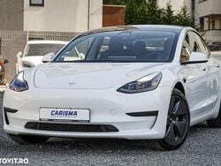 Culoarealb Utilizat 2021 Tesla Model 3 Berlinǎ | 27.770 EUR (Preț bun)