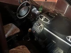 Utilizat 2007 Renault Clio III Hatchback | 2.000 EUR