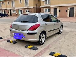 Utilizat 2008 Peugeot 308 Berlinǎ | 2.300 EUR (Preț OK)