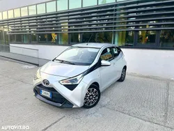 Culoareargint Utilizat 2019 Toyota Aygo Connect Style Hatchback | 9.950 EUR (Preț bun)