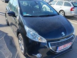 Utilizat 2012 Peugeot 208 Hatchback | 5.400 EUR (Scump)