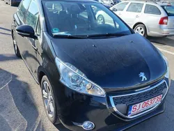 Utilizat 2012 Peugeot 208 Hatchback | 5.400 EUR (Super Preț)