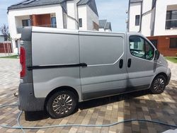 Gri Utilizat 2009 Renault Trafic Van | 4.500 EUR (Preț bun)