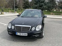 Culoarenegru Utilizat 2008 Mercedes E320 Avantgarde Berlinǎ | 4.500 EUR