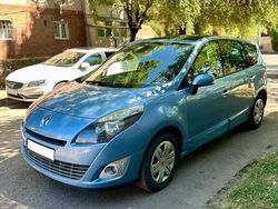 Utilizat 2010 Renault Grand Scénic III Monovolum | 3.600 EUR