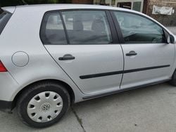 Utilizat 2006 VW Golf V Hatchback | 2.000 EUR (Preț bun)