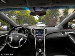 Culoarenegru Utilizat 2014 Hyundai i30 Comfort Hatchback | 8.100 EUR (Puțin scump)