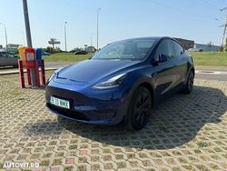 Culoarealbastru Utilizat 2025 Tesla Model Y Long Range RWD SUV | 41.990 EUR (Puțin scump)