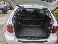 Utilizat 2011 Mercedes 200 Berlinǎ | 4.000 EUR